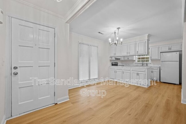 Photo - 827 O'Sullivan Dr House