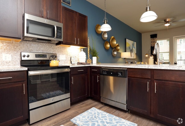 Interior Photo - Capitol at Stonebriar