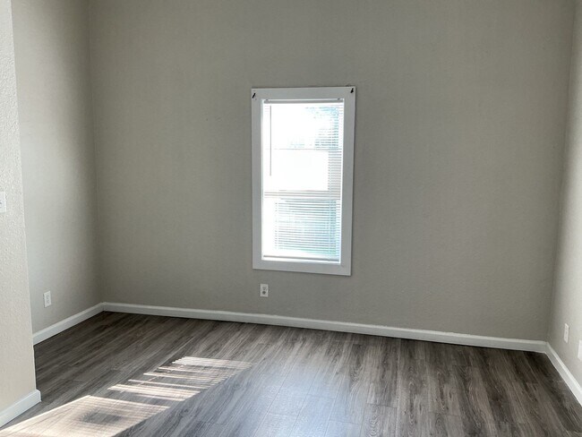 Foto del edificio - 961 Old Hickory Blvd