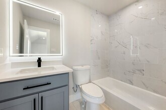 Building Photo - 1221 Woodflower Dr