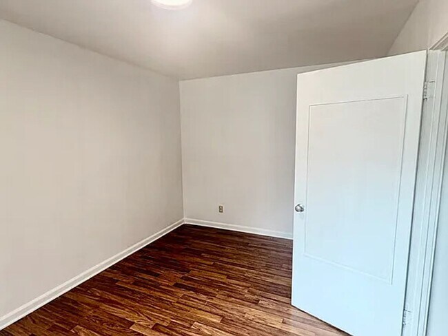 Foto del edificio - 5216 Rainier Ave S