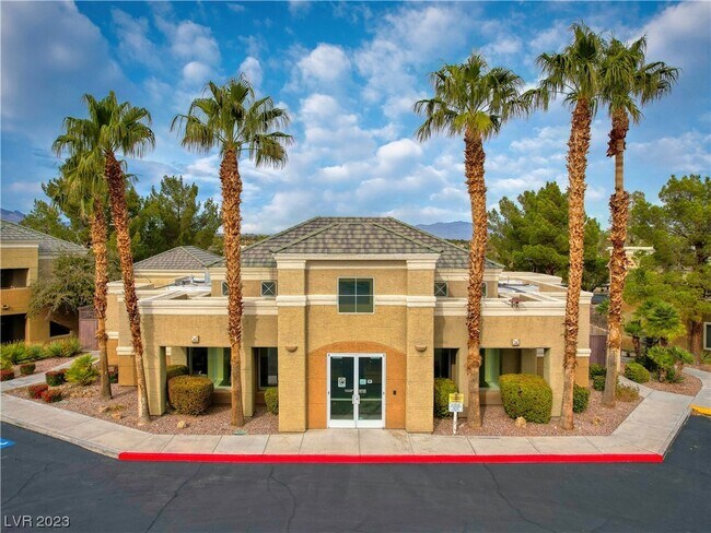 Building Photo - 8070 W Russell Rd