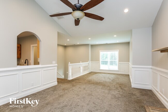Foto del edificio - 1145 Bridge Crest Ct
