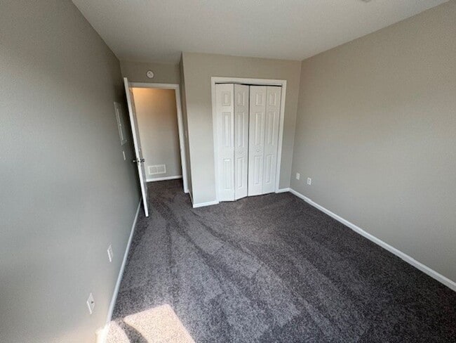 Building Photo - 1 Bedroom Apt Available in Hellertown PA