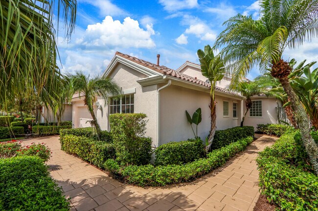 Foto del edificio - 738 Pinehurst Way