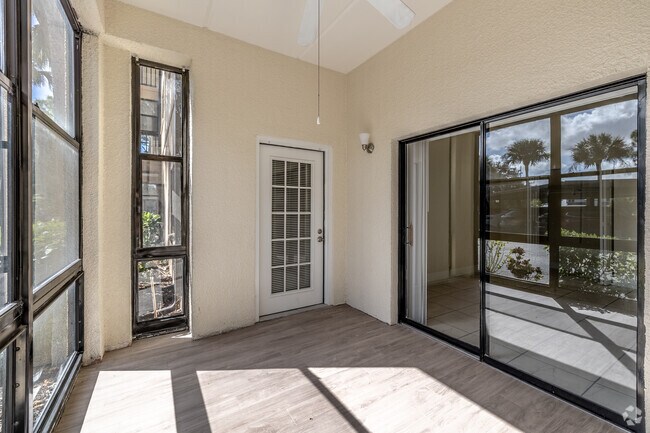 Interior Photo - The Blake at Bradenton