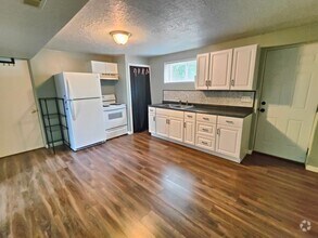 Building Photo - 1121 W 2200 N