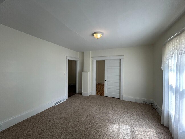 Building Photo - 500 E Ganson St