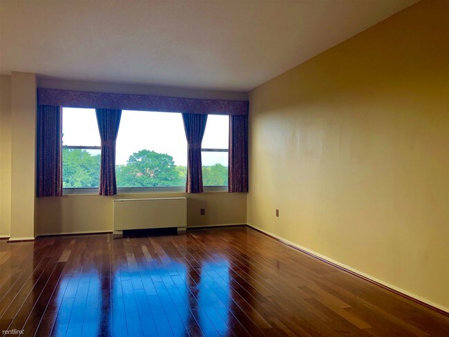 Foto del edificio - 2 br, 2 bath Condo - 4401 Roland Ave Unit 607