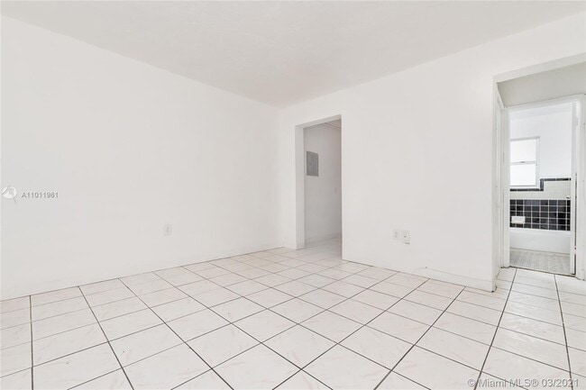 Building Photo - 1401 NW 60th St