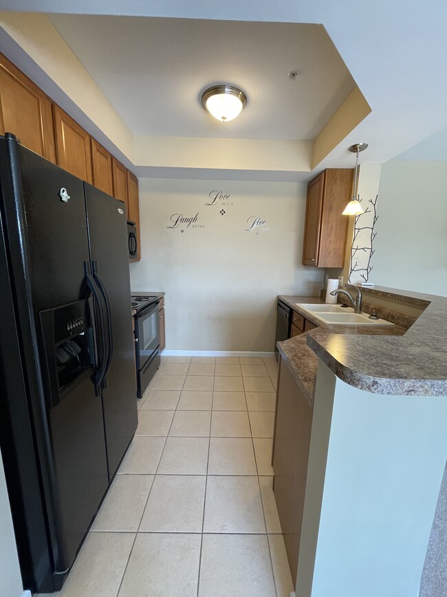 Kitchen - 5100 Tesson Gardens Ct