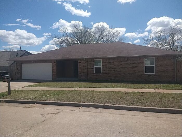 Primary Photo - NOW AVAILABLE! 1400 NE 1st St, Moore, OK 7...