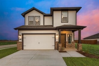 Building Photo - 1440 Twin Frks Dr