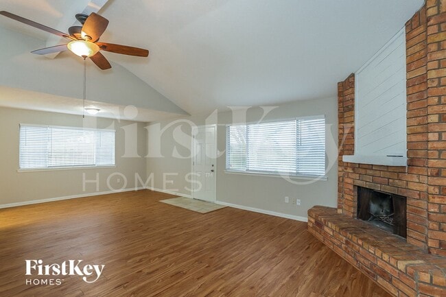 Foto del edificio - 2334 Webster Ranch Rd