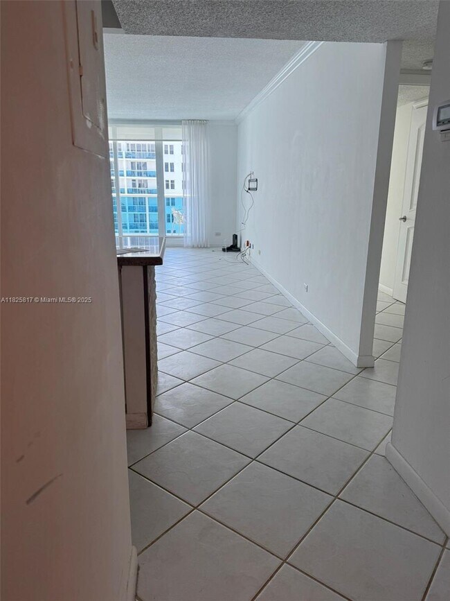 Foto del edificio - 2301 Collins Ave