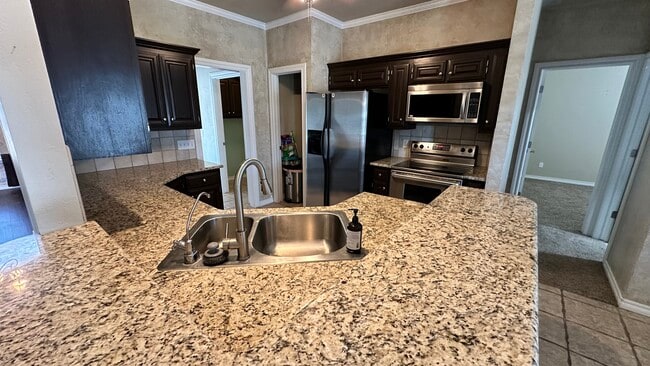 Building Photo - 601 Bear Run