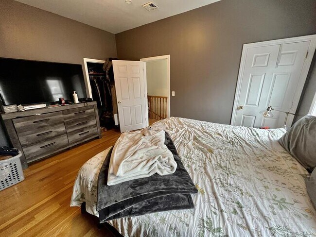 Foto del edificio - 117 Buttonwood St