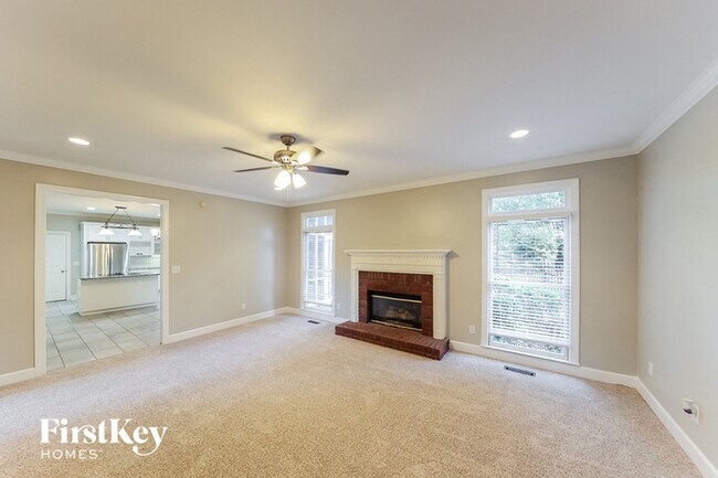 Foto del edificio - 2114 Baneberry Dr