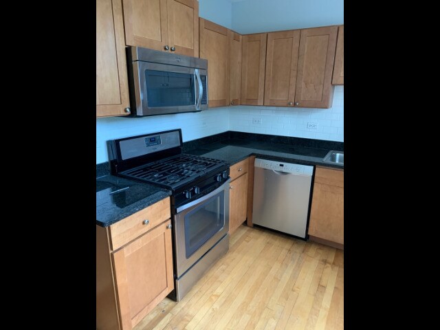 Building Photo - 4342 N Mozart St