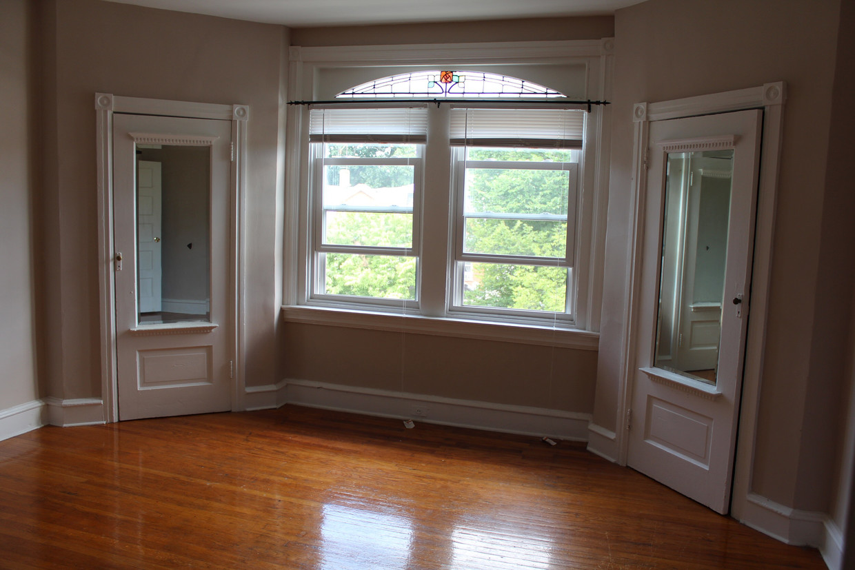 Habitación 1 - 5102 Wayne Ave