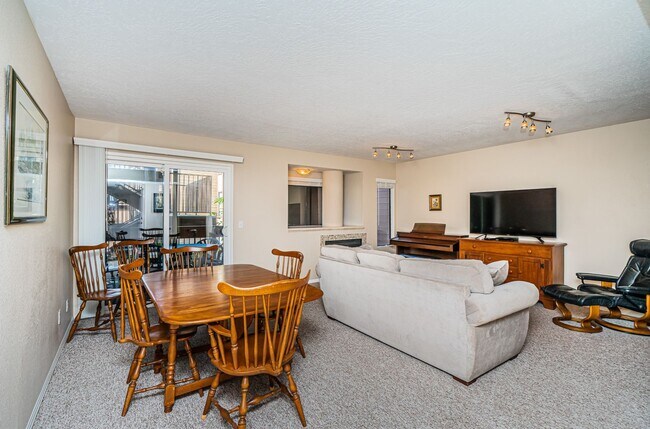 Foto del edificio - Carlsbad Coastal Retreat- Walking Distance...