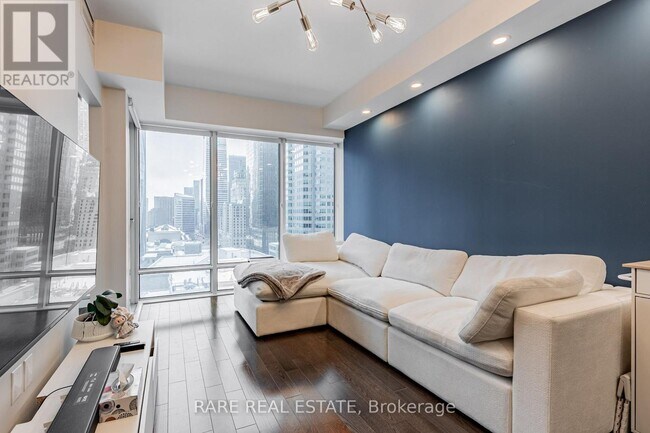 Photo du bâtiment - 8 The Esplanade