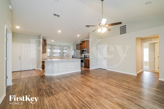 Foto del edificio - 109 Solis Dr