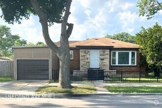 Building Photo - 1134 W 90th St