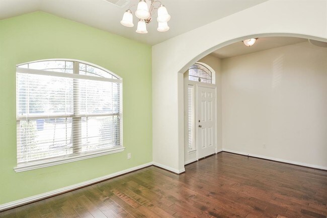 Foto del edificio - 2827 Lockeridge Pines Dr