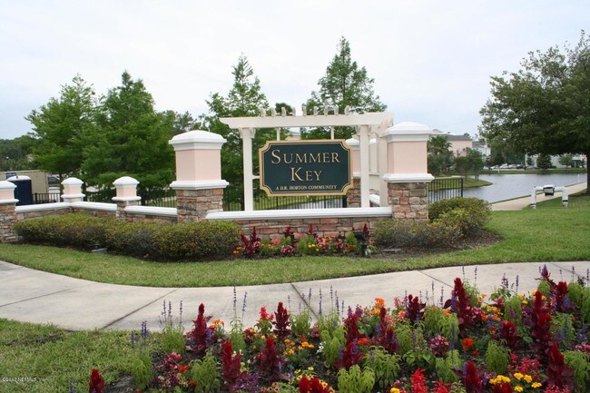 Foto del edificio - 4911 Key Lime Dr