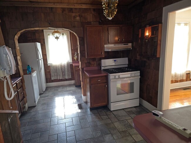 Building Photo - Close To City Park