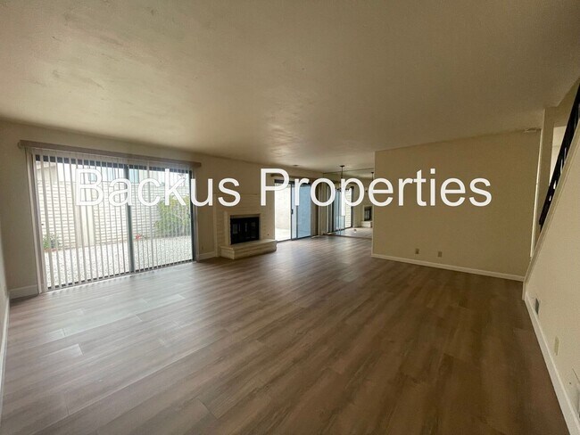 Foto del edificio - Wonderful two-story three bedroom home in North Salinas