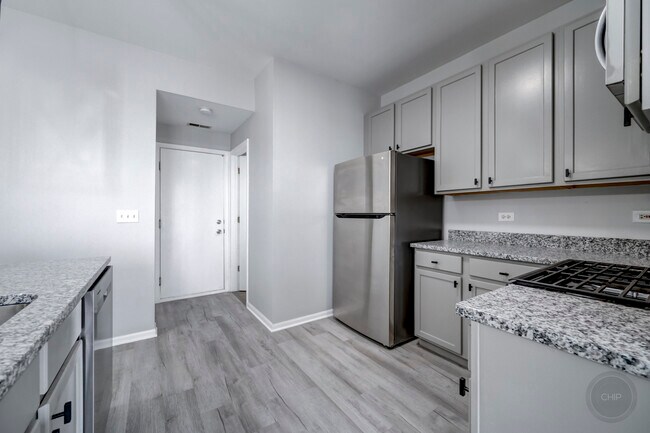 Building Photo - 4145 Blackstone Dr