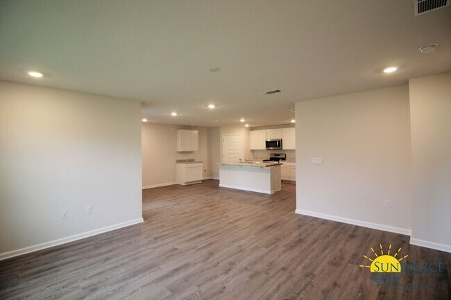 Foto del edificio - Gorgeous 4 Bedroom Home in Crestview!
