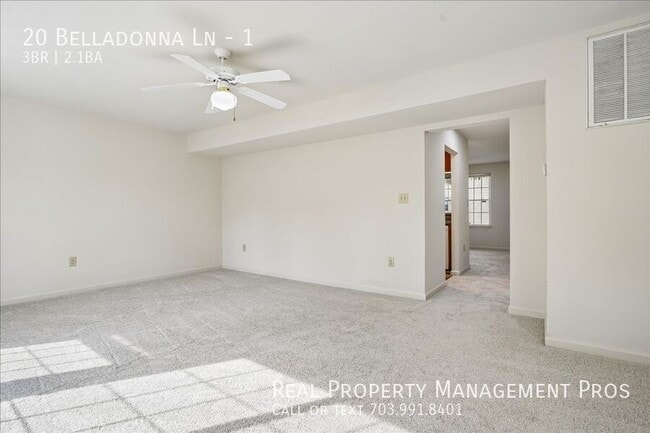 Building Photo - 20 Belladonna Ln