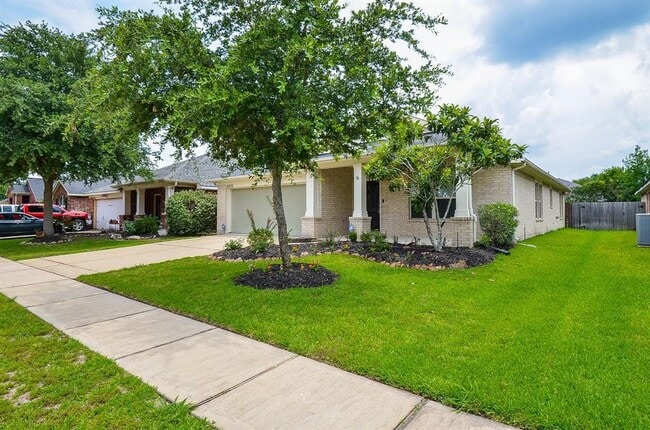 Foto del edificio - 4006 Autumn Pines Trail