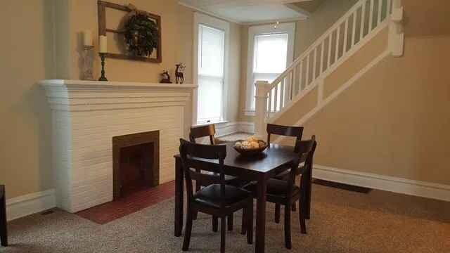 Foto del edificio - 16 N High St