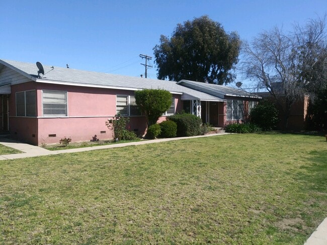 Building Photo - 12138 Mitchell Ave