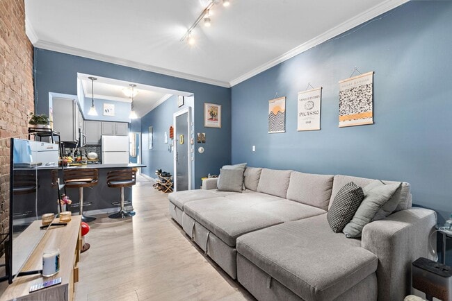 Foto del edificio - 263 1st St