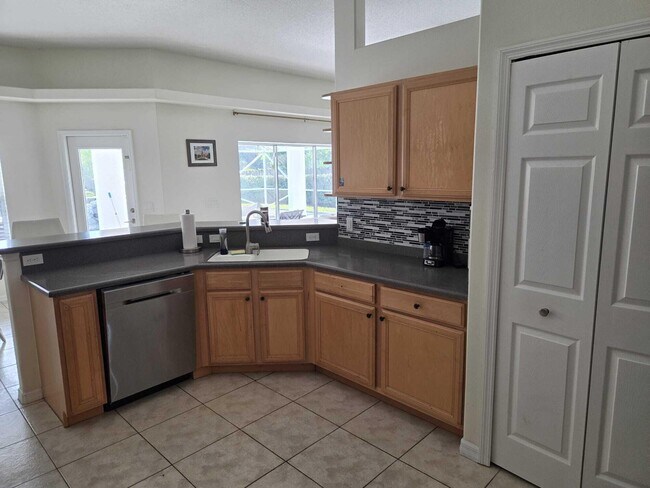 Foto del edificio - 4001 SW Winslow St