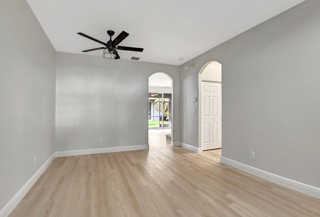 Building Photo - 4442 Regal Ct