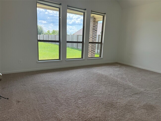Foto del edificio - 4942 Hitchings Ct