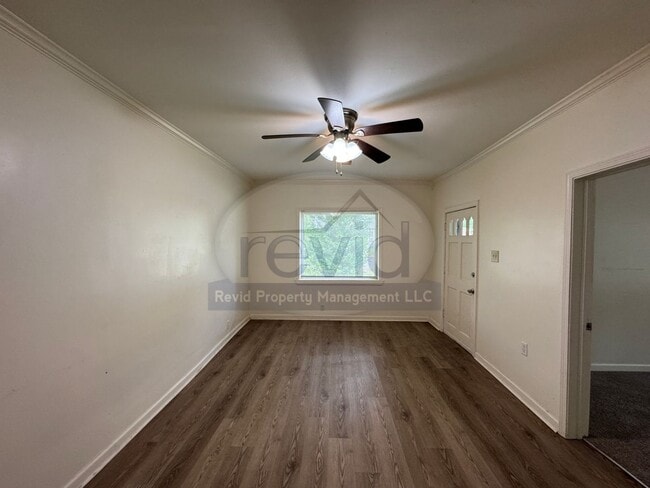 Foto del edificio - 3749 Douglass Ave