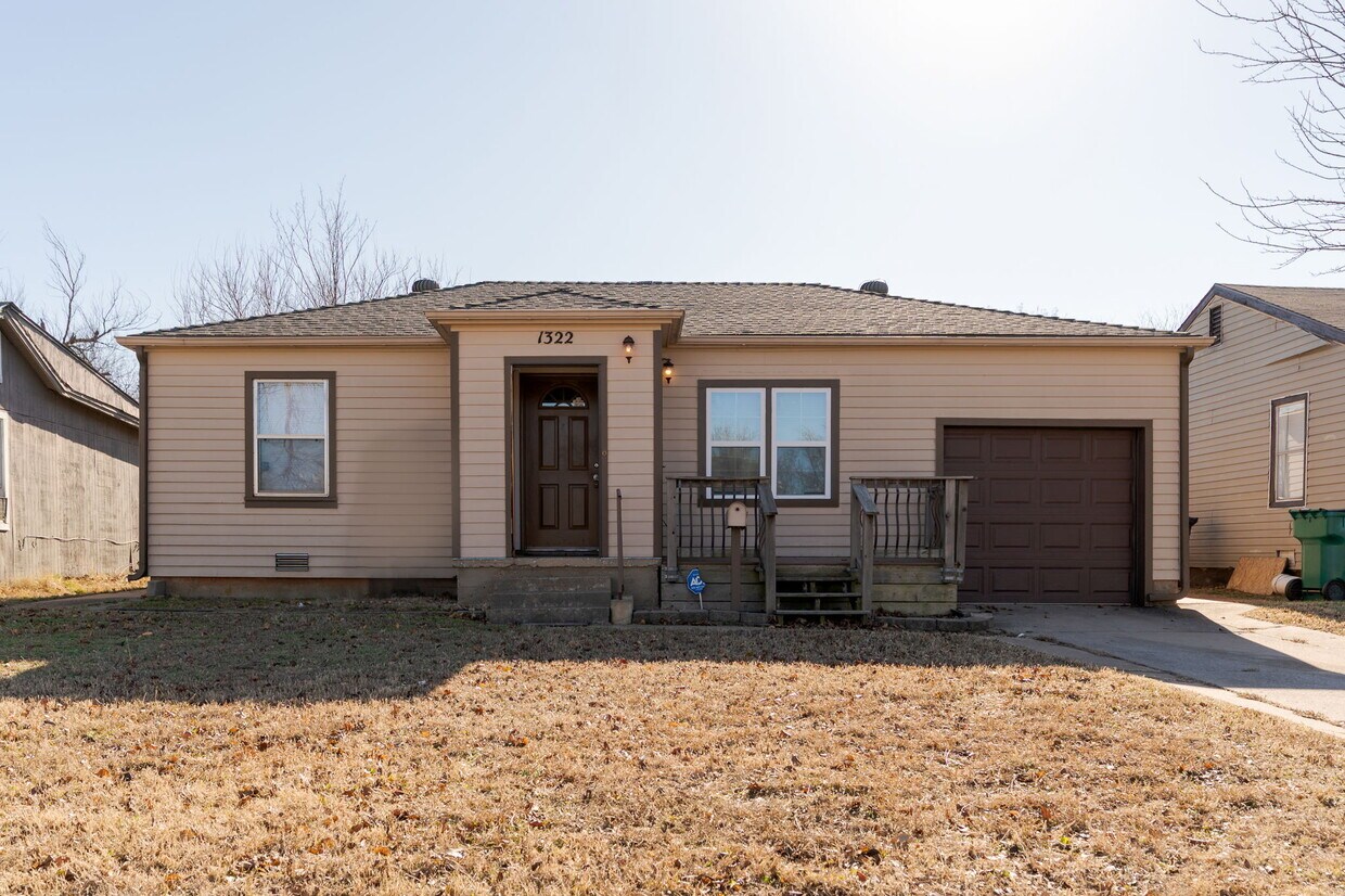 Photo - 1322 NW 100th St (Oklahoma City, OK)