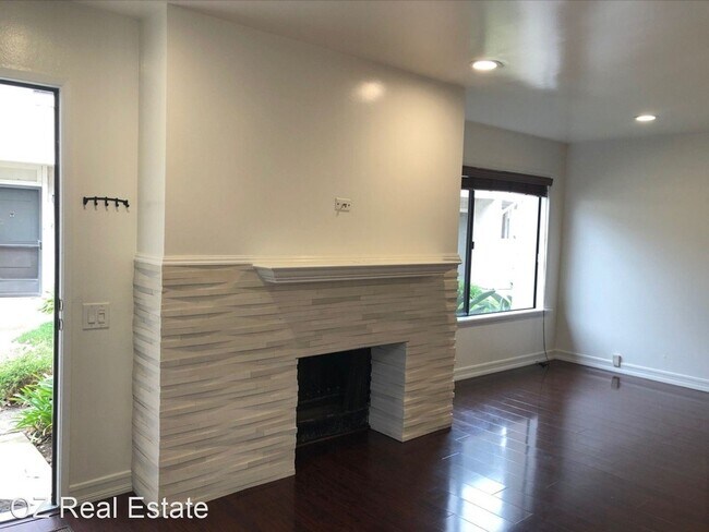 Building Photo - 3 br, 2 bath House - 3809 Camino Lindo