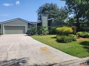 Building Photo - 4515 Carolyn Cove Ln N