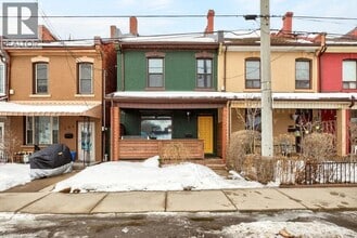 Building Photo - 285 Mary St