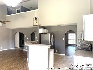 Foto del edificio - 2546 Woodland Village Pl