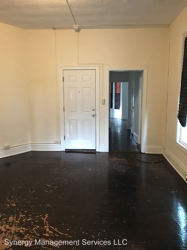 Building Photo - 163 S Potomac St