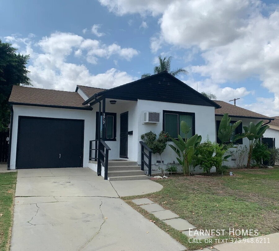 Foto principal - 5917 White Oak Ave